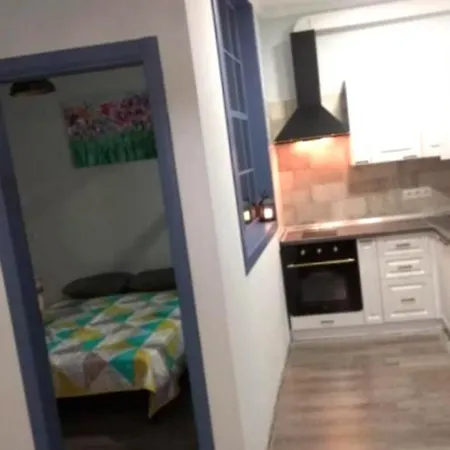 מלון Alphashack Hotel